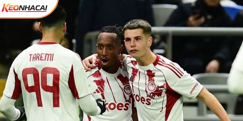 Olympiakos vs Bayer Leverkusen cho thấy sự cân bằng