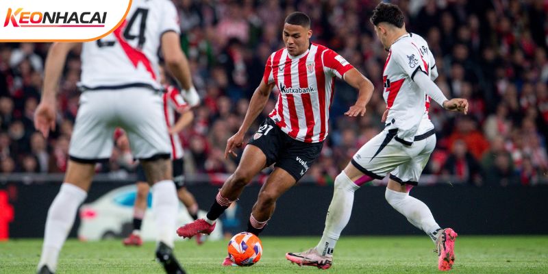 Phong độ hiện tại đôi bên đang như nào?